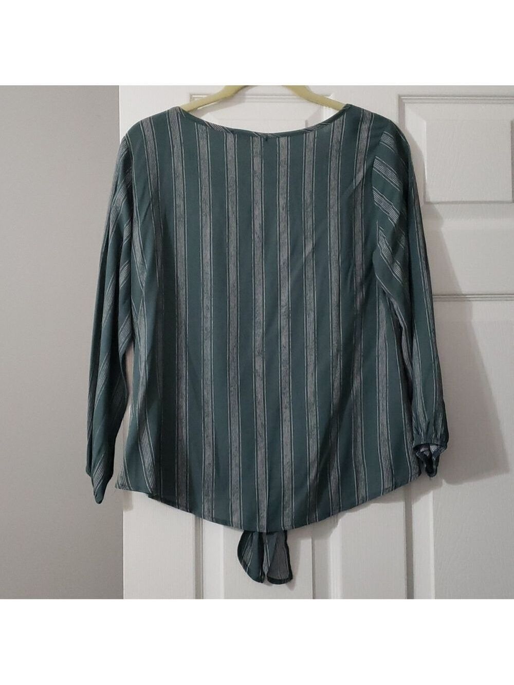 Blouse - Picture 5 of 6